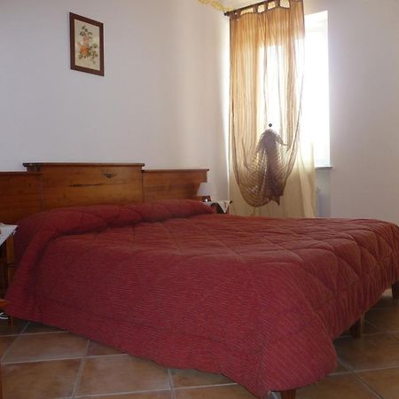 Agriturismo Cascina Vrona Villa Monteu Roero Buitenkant foto