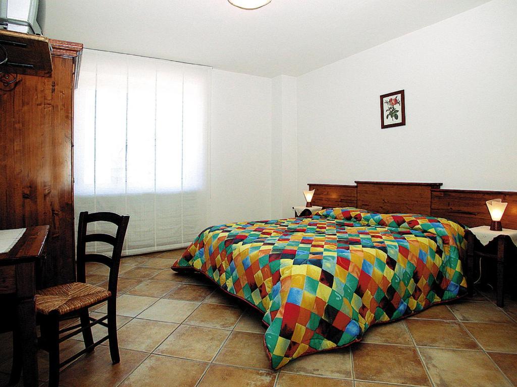 Agriturismo Cascina Vrona Villa Monteu Roero Buitenkant foto