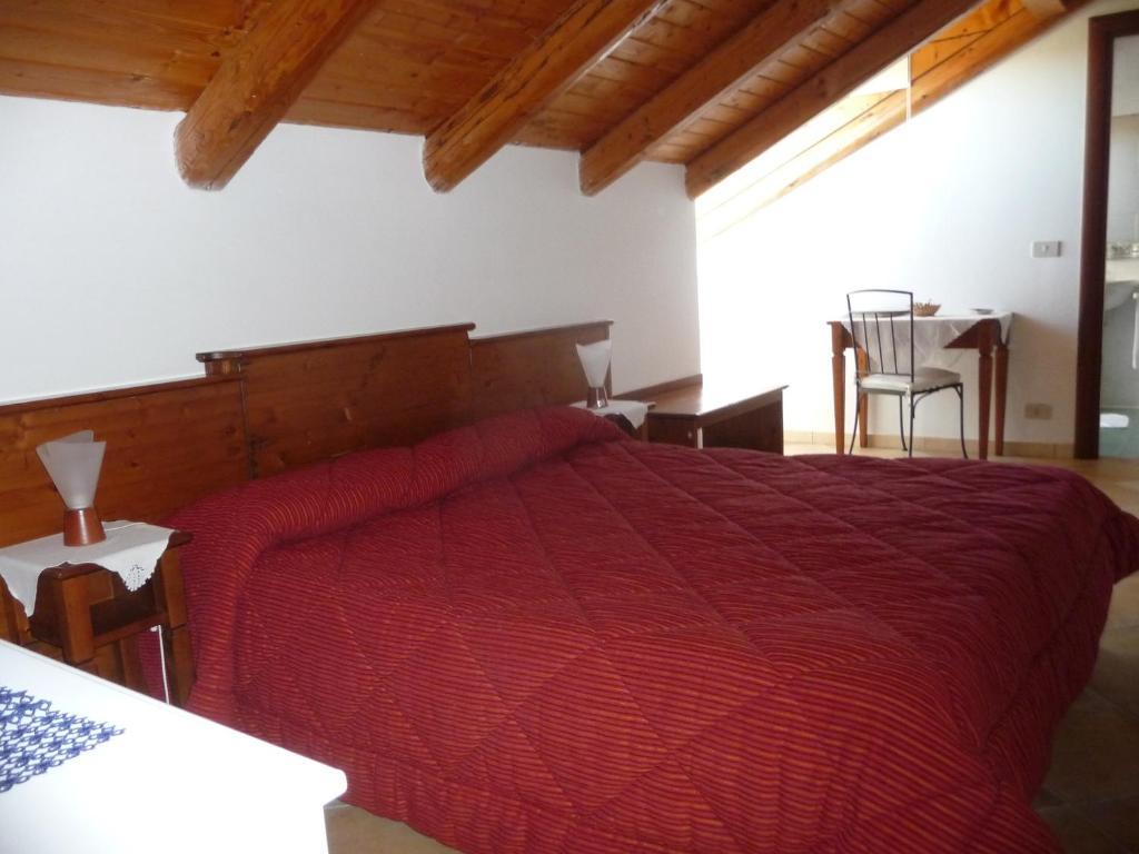 Agriturismo Cascina Vrona Villa Monteu Roero Buitenkant foto